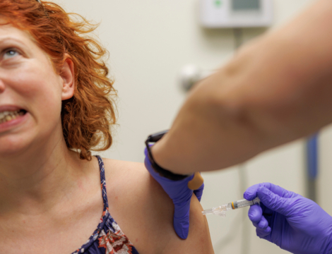 Vaccination : comment gérer la douleur au point d’injection