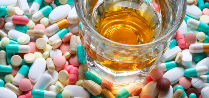 2/5 – Thérapeutique : comment prendre en charge la dépendance à l’alcool ?