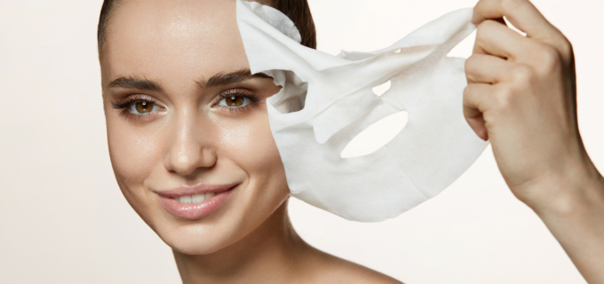 La folie des masques en tissus pour le soin du visage 