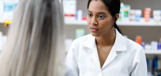 Patients captés, prescriptions fléchées : la colère des pharmaciens contre certains prestataires
