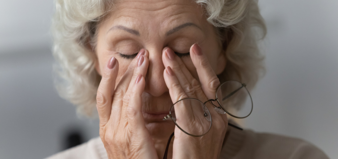 Quels médicaments peuvent provoquer une sécheresse oculaire ?