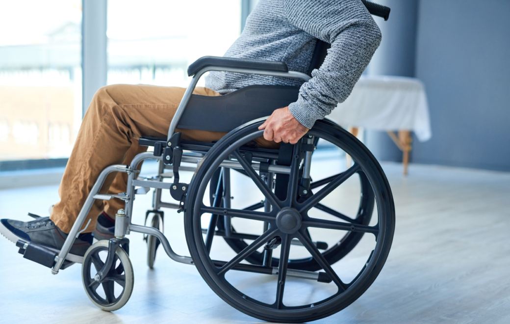 Fauteuils roulants : une réforme bloquée, pharmaciens et patients pris en étau