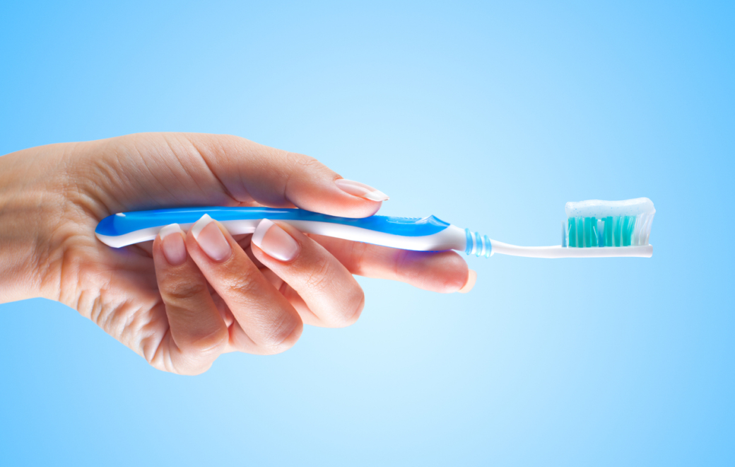 L’utilisation d’un dentifrice à base de fluor peut-elle être nocive ?