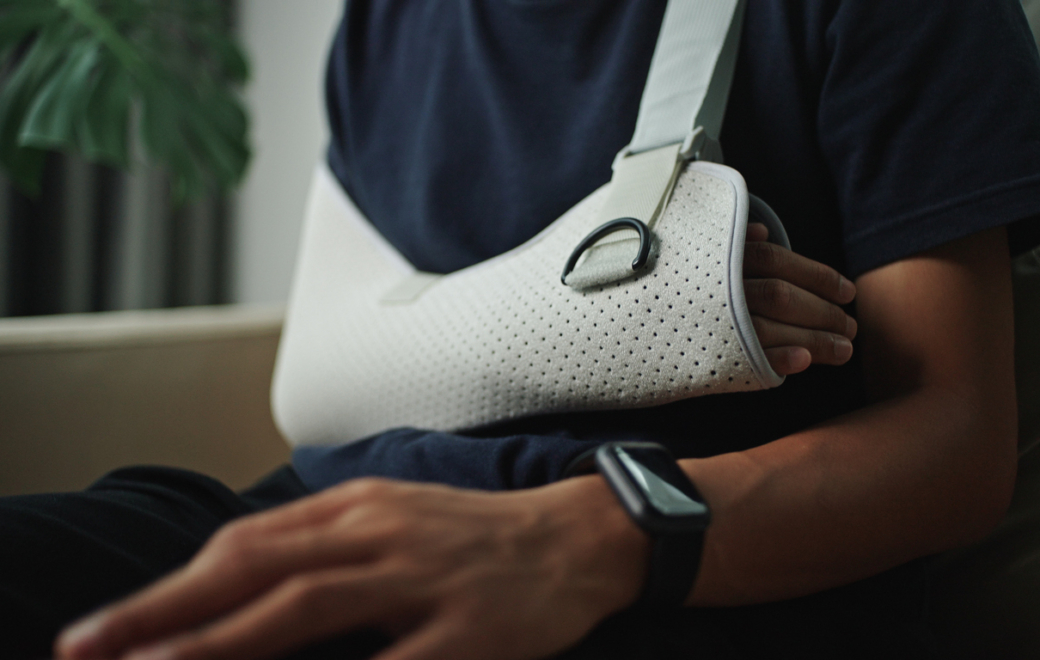 3/5 – Orthèses de l&rsquo;épaule et du coude : limiter les mouvements articulaires